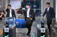 이란군 "호르무즈 재봉쇄…미·이스라엘 종전 MOU 위반 탓"