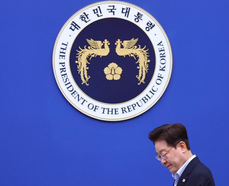 Cabinet reshuffle falls short of expectations for changes: experts
