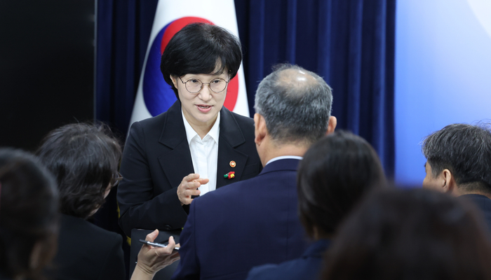 李언급 2달만에 ‘먹는 낙태약’ 공식화… 미성년자 구매는 추후결정